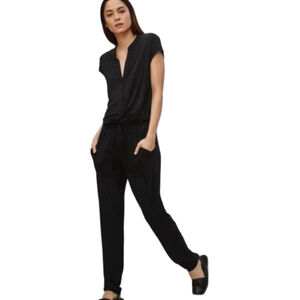 Aritzia Babaton Donnie Jumpsuit Cap Sleeve Tapered Leg Black Small